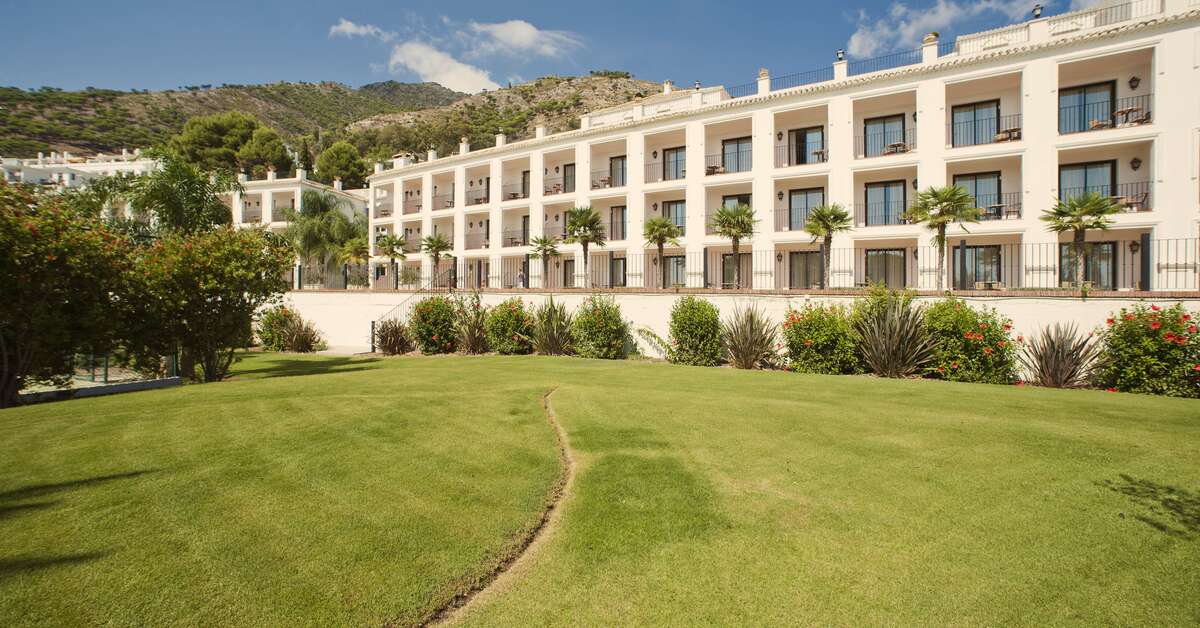 Een foto van de buitenkant van TRH Mijas Hotel