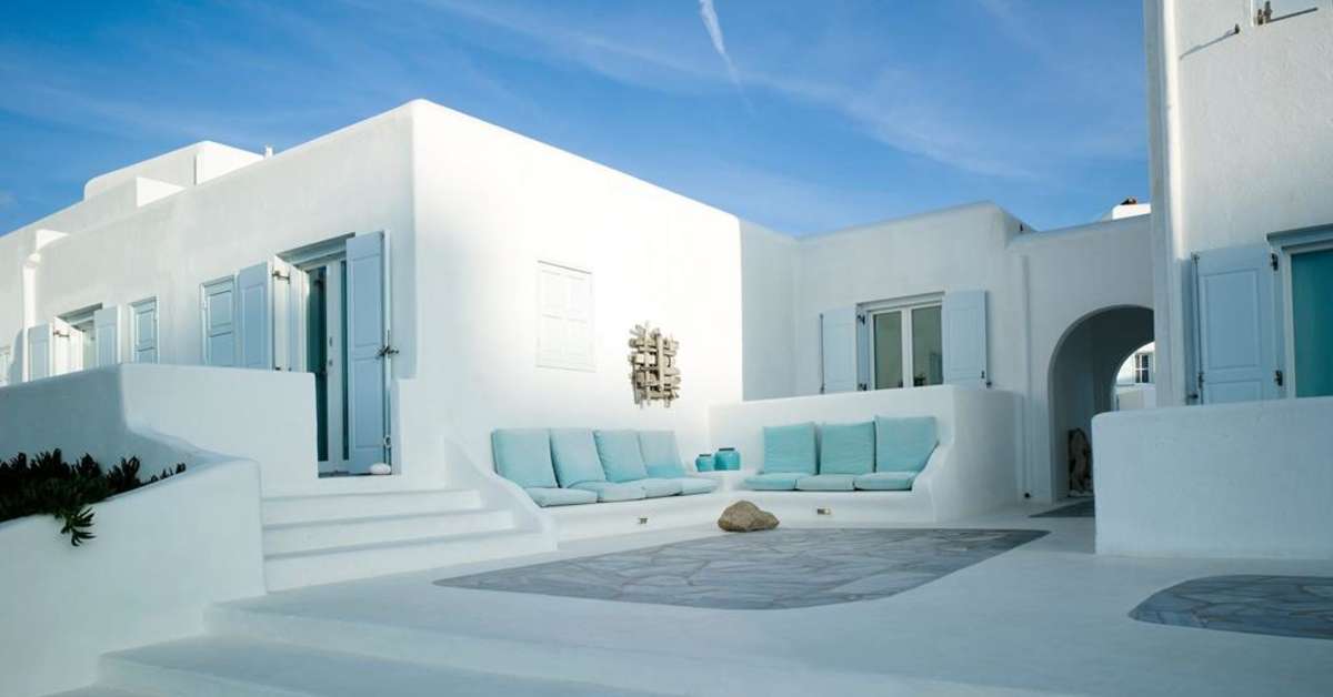 Een foto van de buitenkant van Mykonos Bay Hotel