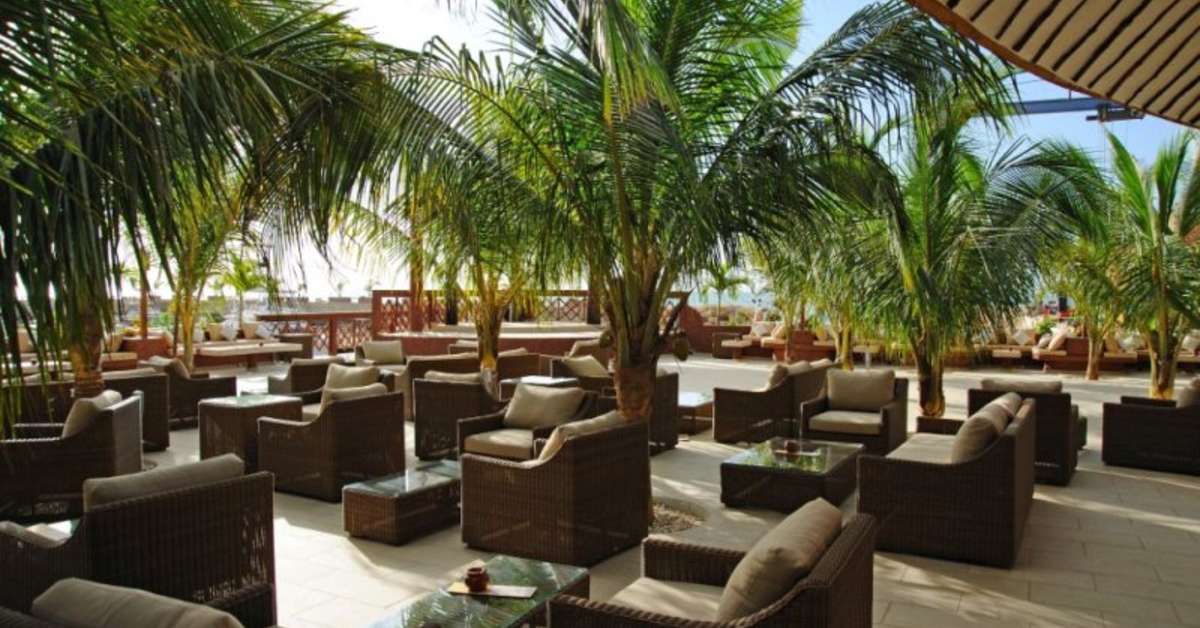 Een foto van het terras bij Lamantin Beach Hotel Resort & Spa