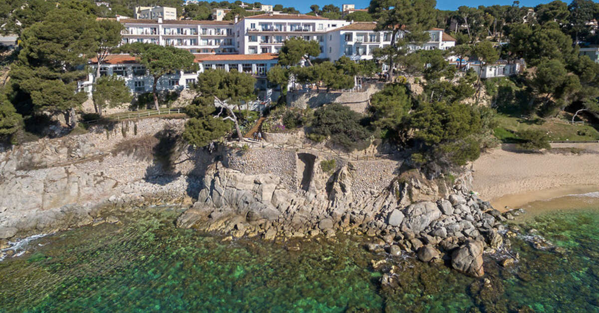 Een foto van de buitenkant van Silken Park Hotel San Jorge