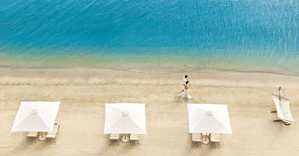 Een foto van het strand bij Ikos Dassia