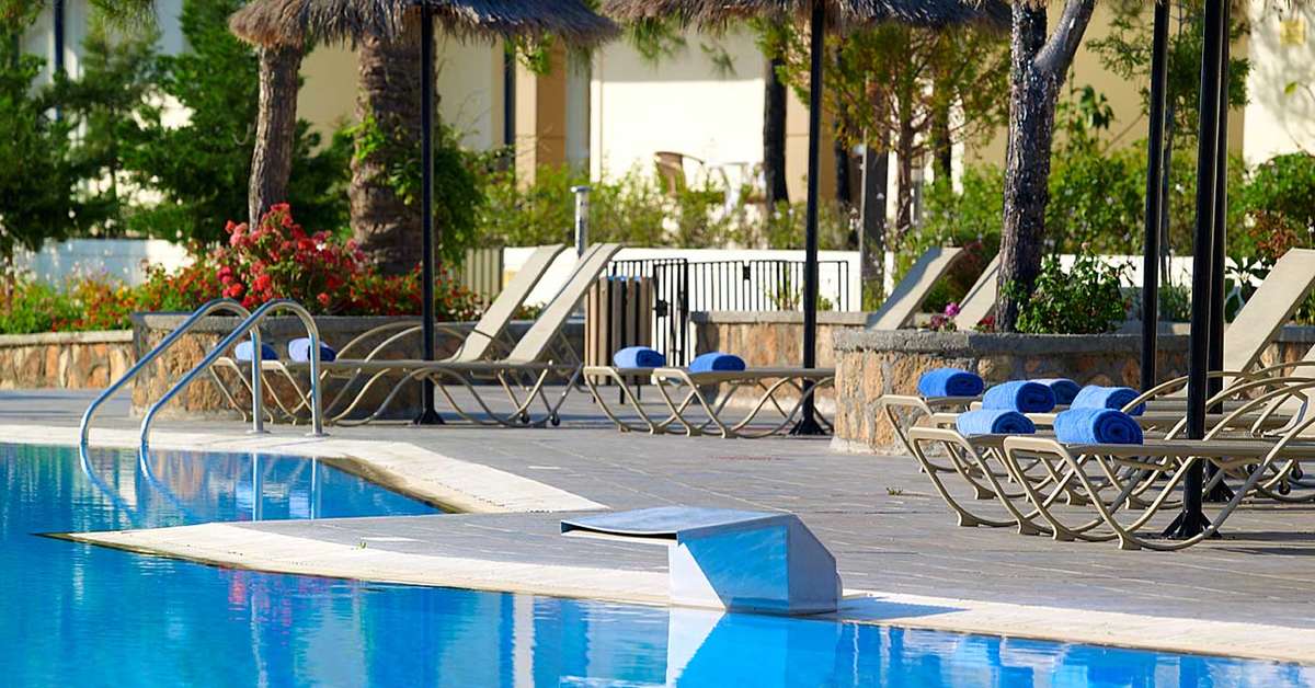 Een foto van het zwembad bij Labranda Miraluna Village & Spa
