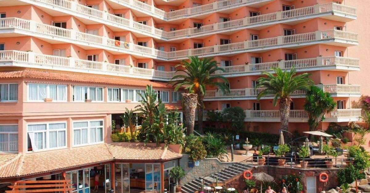 Een foto van het zwembad bij Hotel Alba Seleqtta