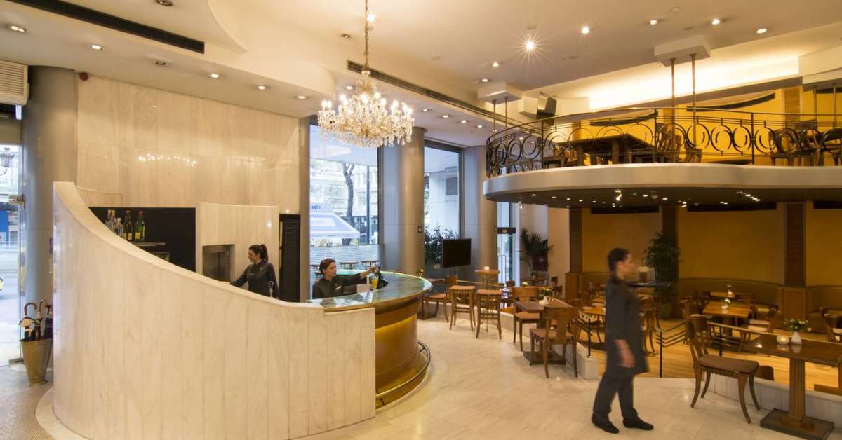 Ein Foto vom Innenbereich im Titania Hotel
