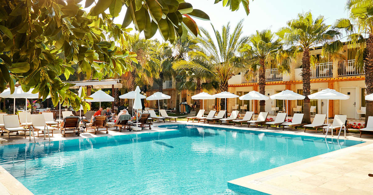 Een foto van het zwembad bij Sunprime Dogan Side Beach