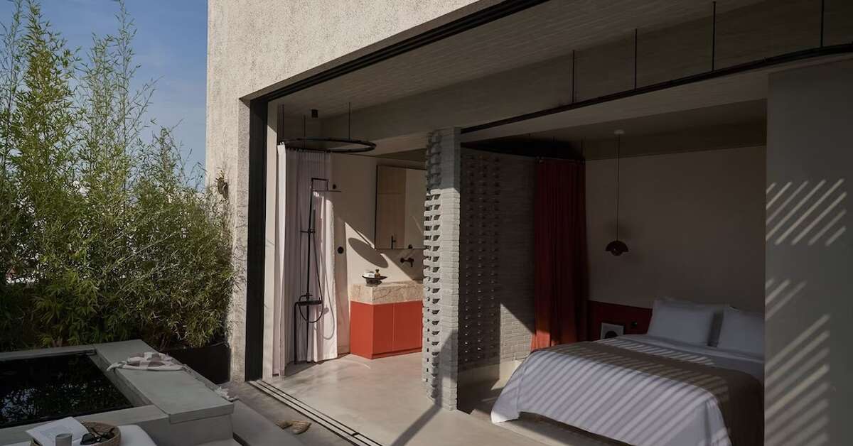 Een foto van The Newel Psychiko