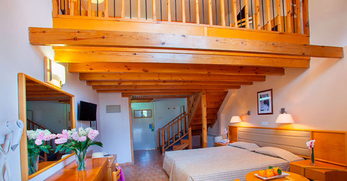 Een foto van Cavo Maris Beach Hotel