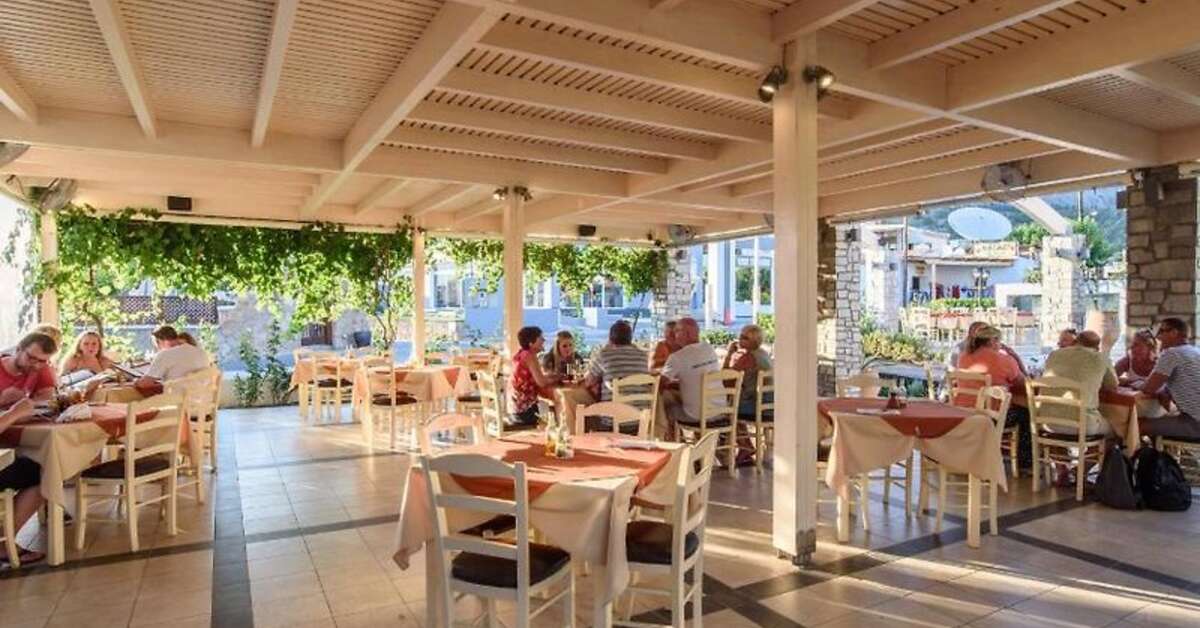 Een foto van Matina Pefkos Aparthotel