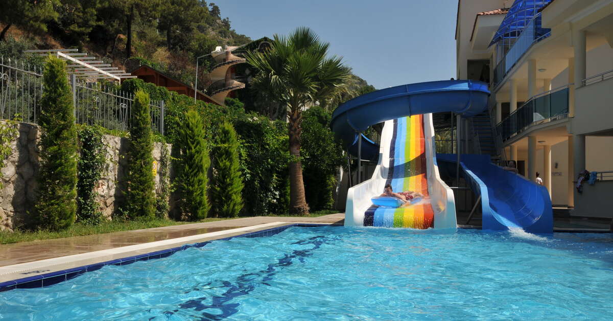 Een foto van het zwembad bij Montebello Resort