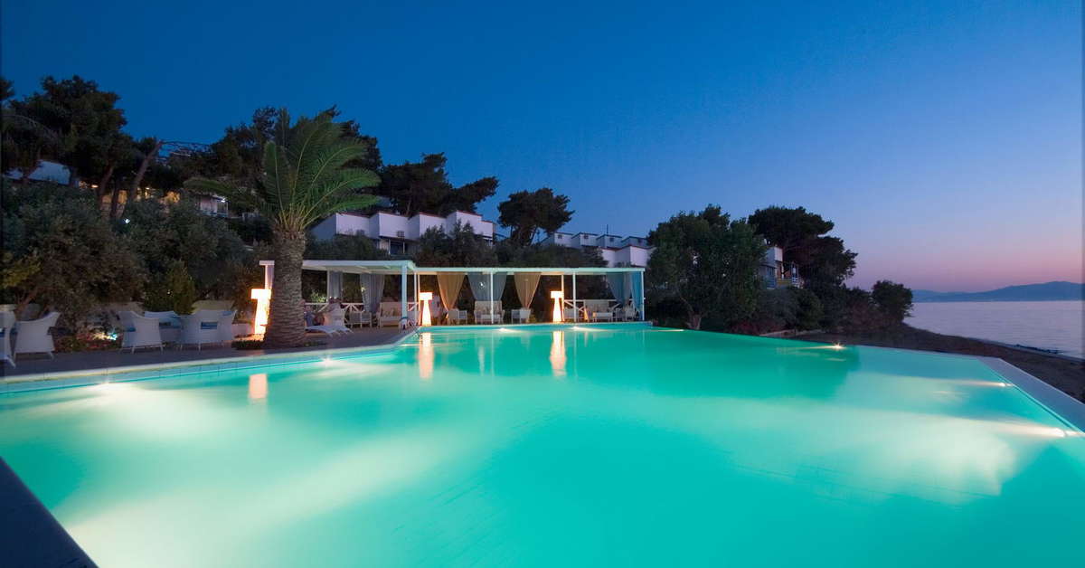 Een foto van het zwembad bij Venus Beach Hotel