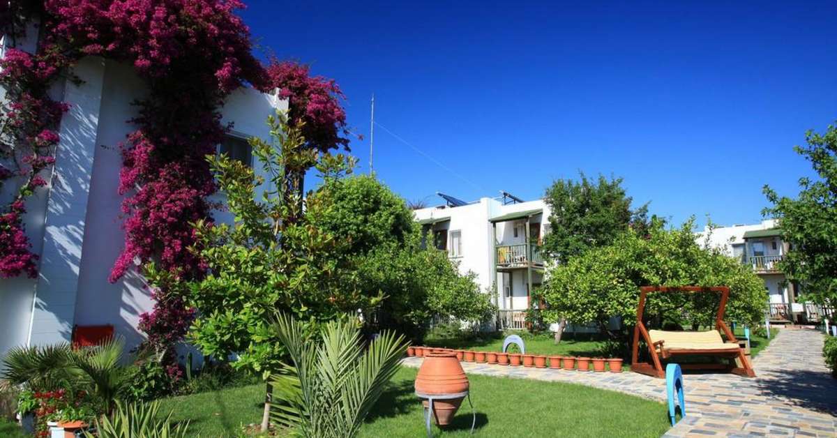 Een foto van het terras bij Parkim Ayaz Hotel