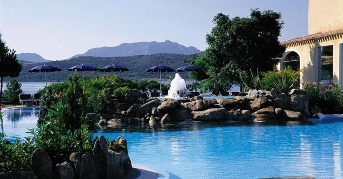 Ein Foto Colonna Hotel Du Golf