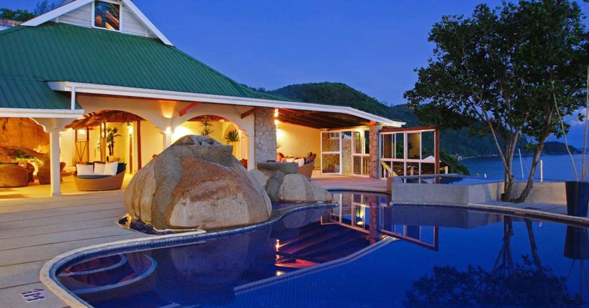 Een foto van het zwembad bij Coco de Mer & Black Parrot Suites