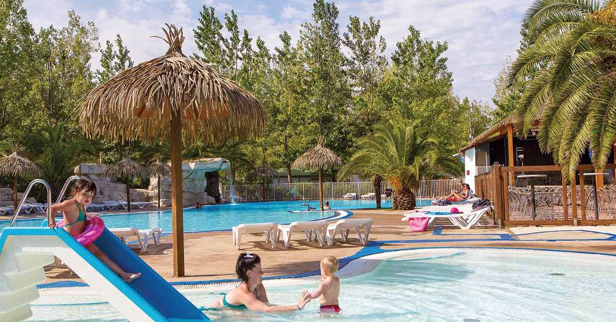 Een foto van het zwembad bij Camping Blue Bayou