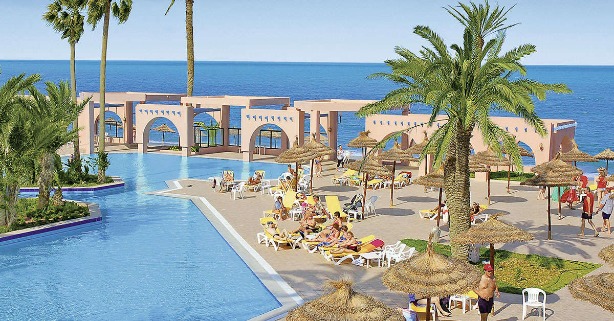 Een foto van het zwembad bij Zita Beach Resort