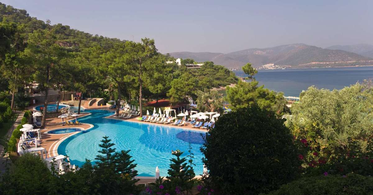 Een foto van het zwembad bij Rixos Premium Bodrum