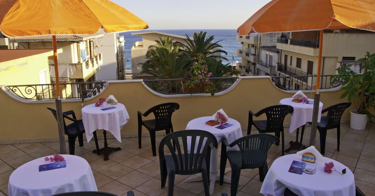 Een foto van het terras bij Hotel Sylesia
