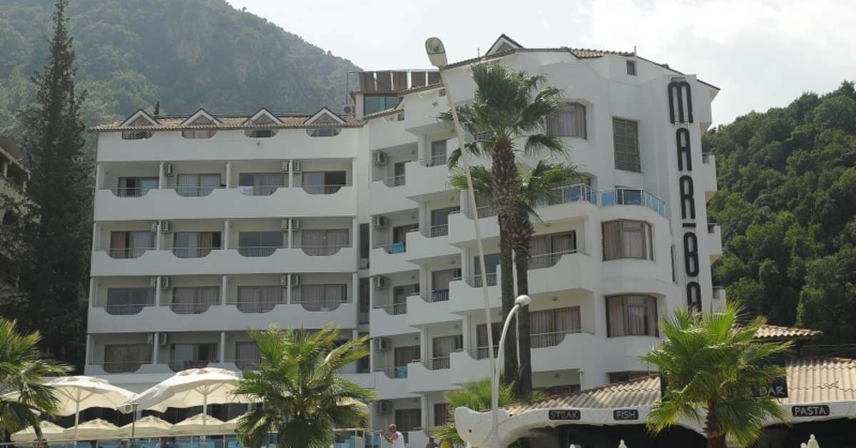 Een foto van de buitenkant van Marbas Select Beach