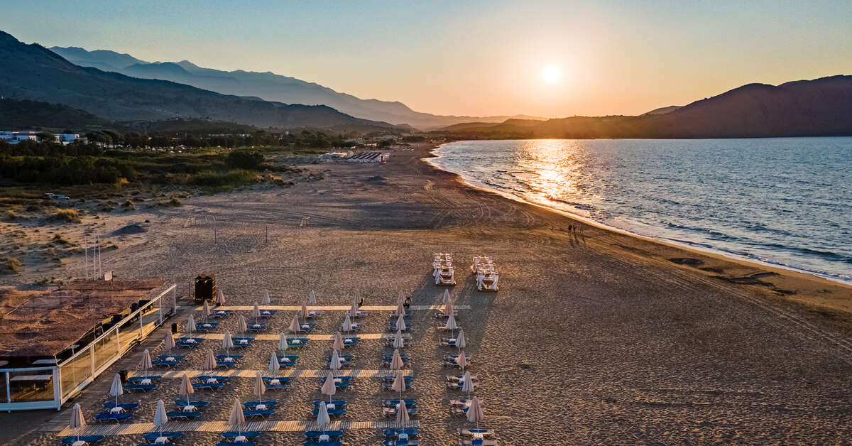 Ein Foto vom Strand beim Georgioupolis Suites