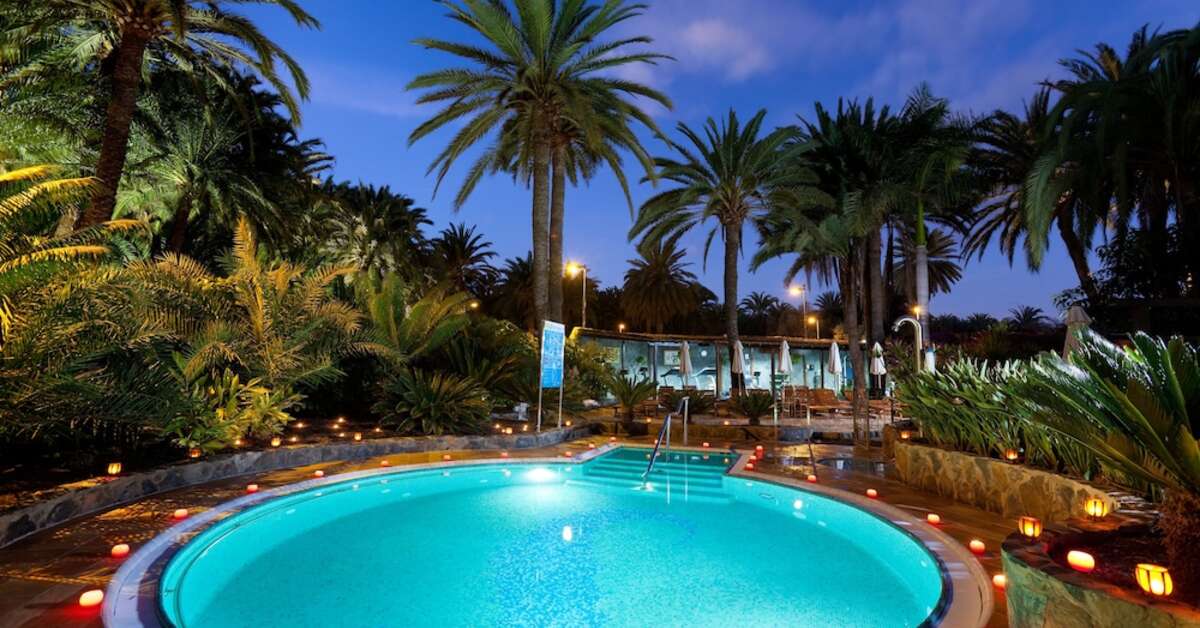 Een foto van het zwembad bij Seaside Palm Beach