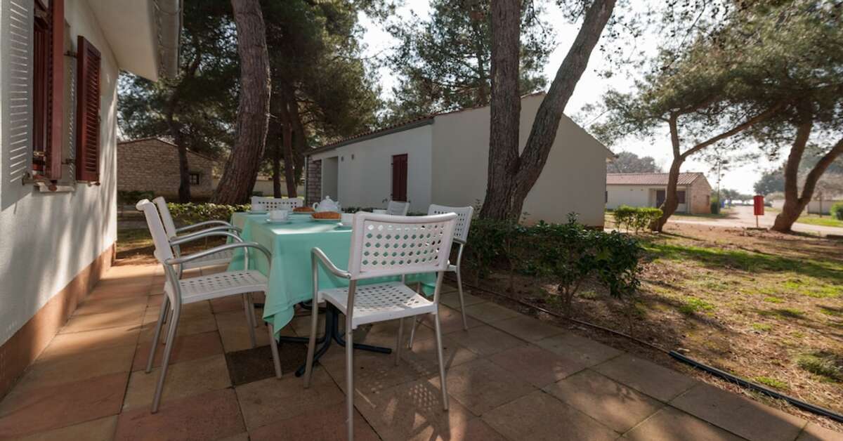 Een foto van het terras bij Resort Villas Rubin