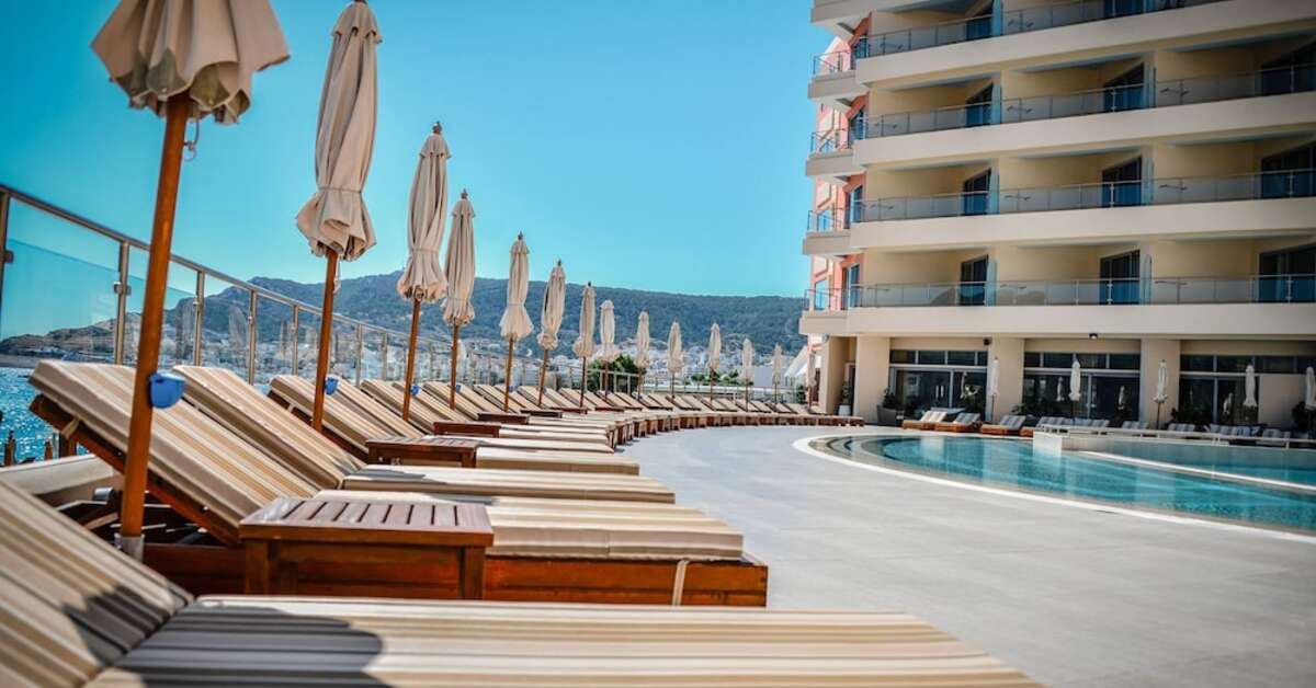 Een foto van het zwembad bij Konstantinos Palace