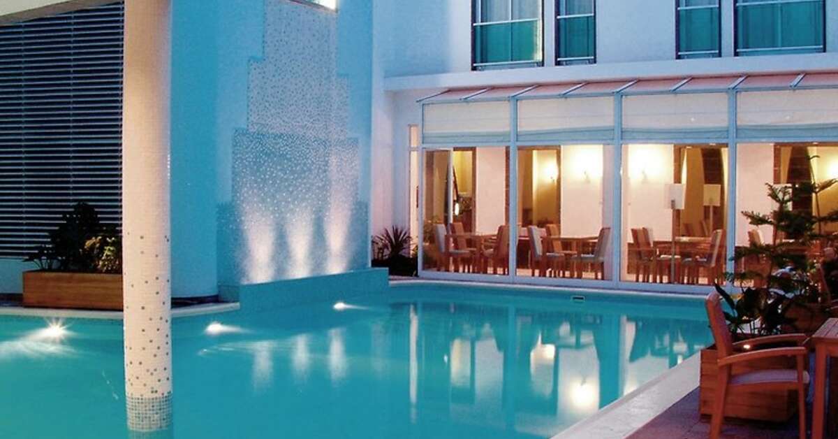 Een foto van het zwembad bij Hotel Do Colegio
