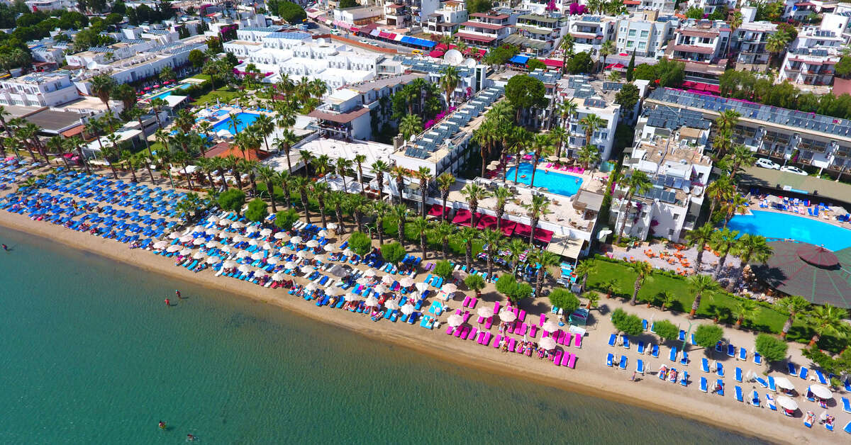 Een foto van het zwembad bij Hotel Sami Beach