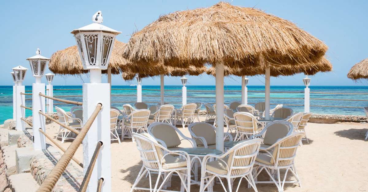 Een foto van het terras bij Meraki Resort
