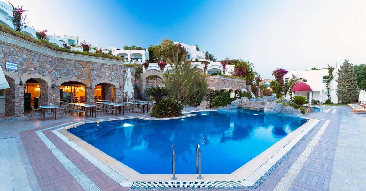 Een foto van het zwembad bij Royal Asarlik Beach Hotel & Spa