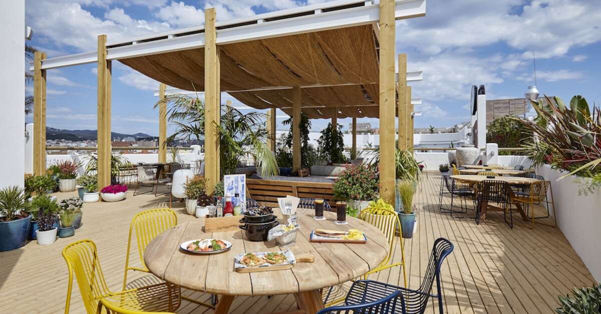 Een foto van het terras bij Gran Hotel Flamingo