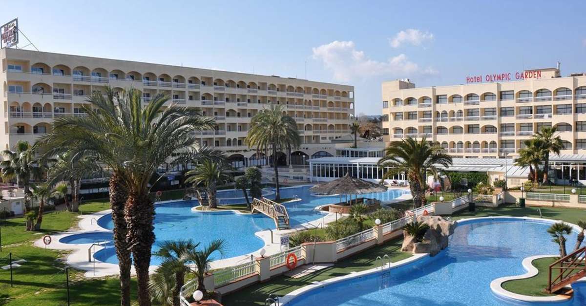 Een foto van het zwembad bij Hotel Evenia Olympic Park