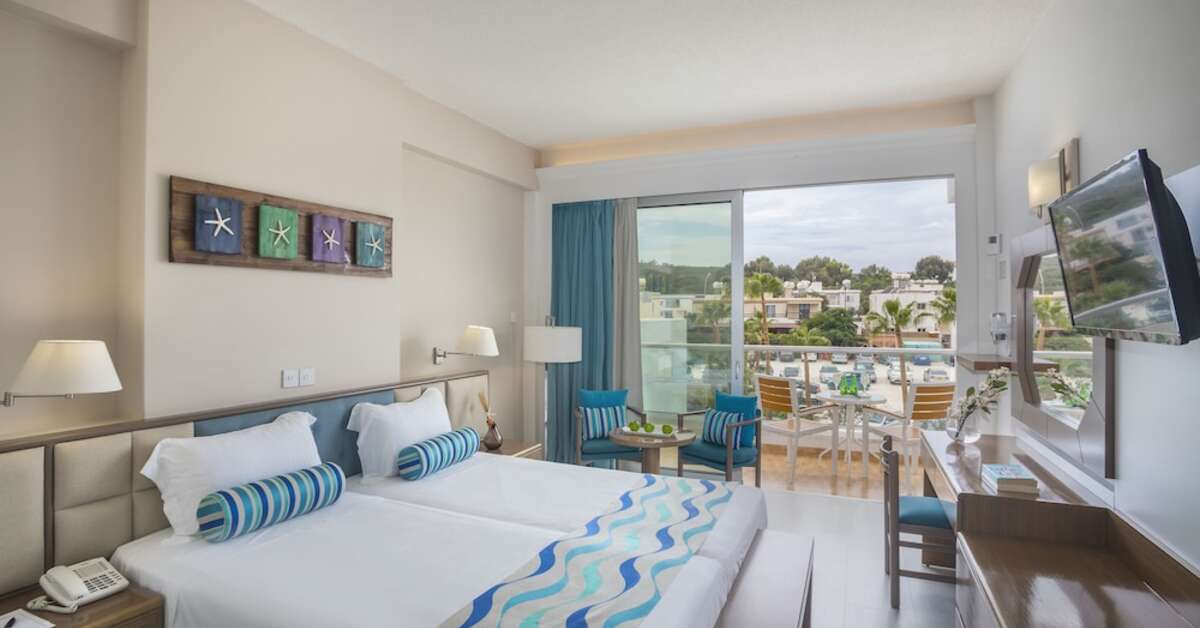 Een foto van Cavo Maris Beach Hotel