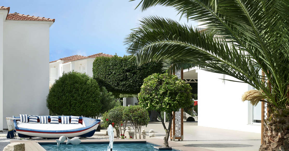 Een foto van de buitenkant van Fito Aqua Bleu Resort