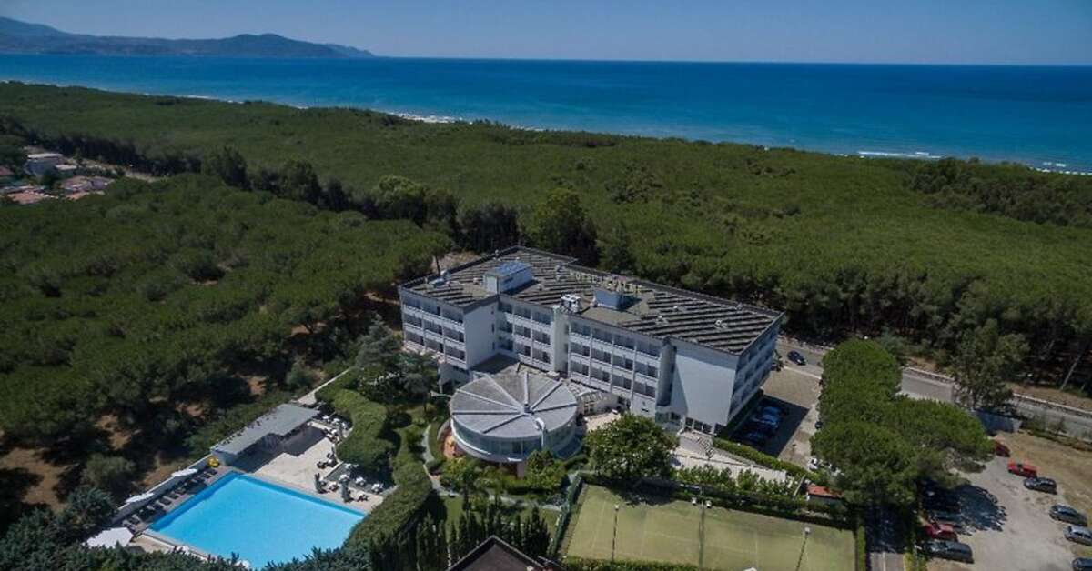 Een foto van het zwembad bij Hotel Le Palme Paestum