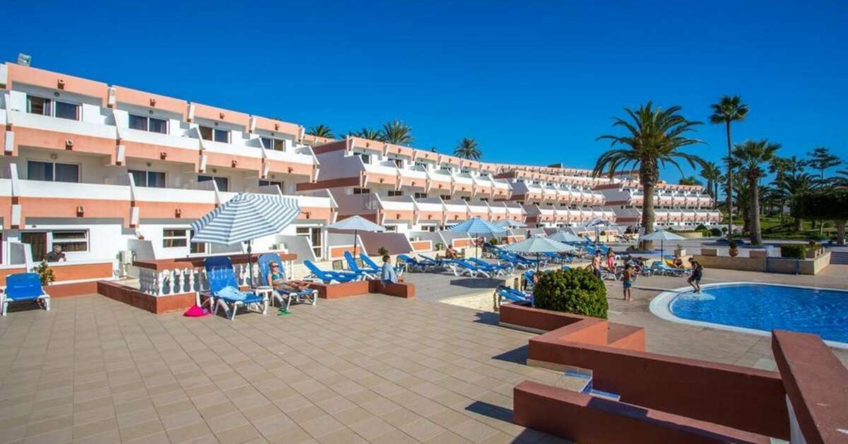 Een foto van het terras bij Hotel Club Al Moggar Garden Beach