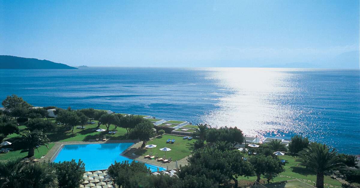 Een foto van het zwembad bij Elounda Beach Hotel & Villas