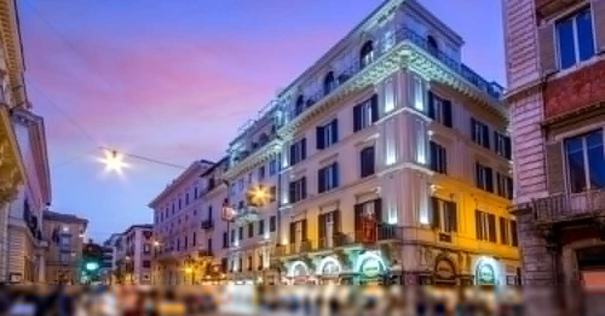 Een foto van de buitenkant van Hotel Regno