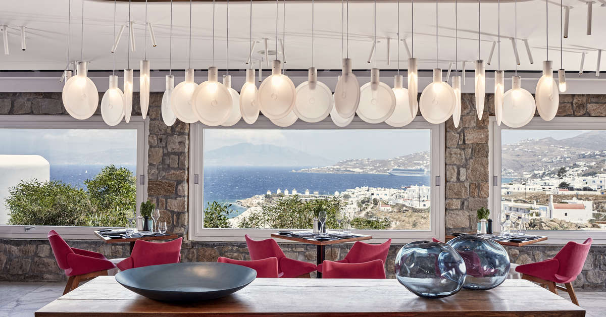 Een foto van het interieur van Myconian Kyma Design Hotel