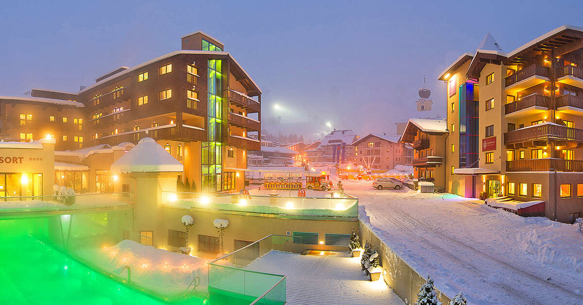 Een foto van het zwembad bij Alpinresort Sport & Spa