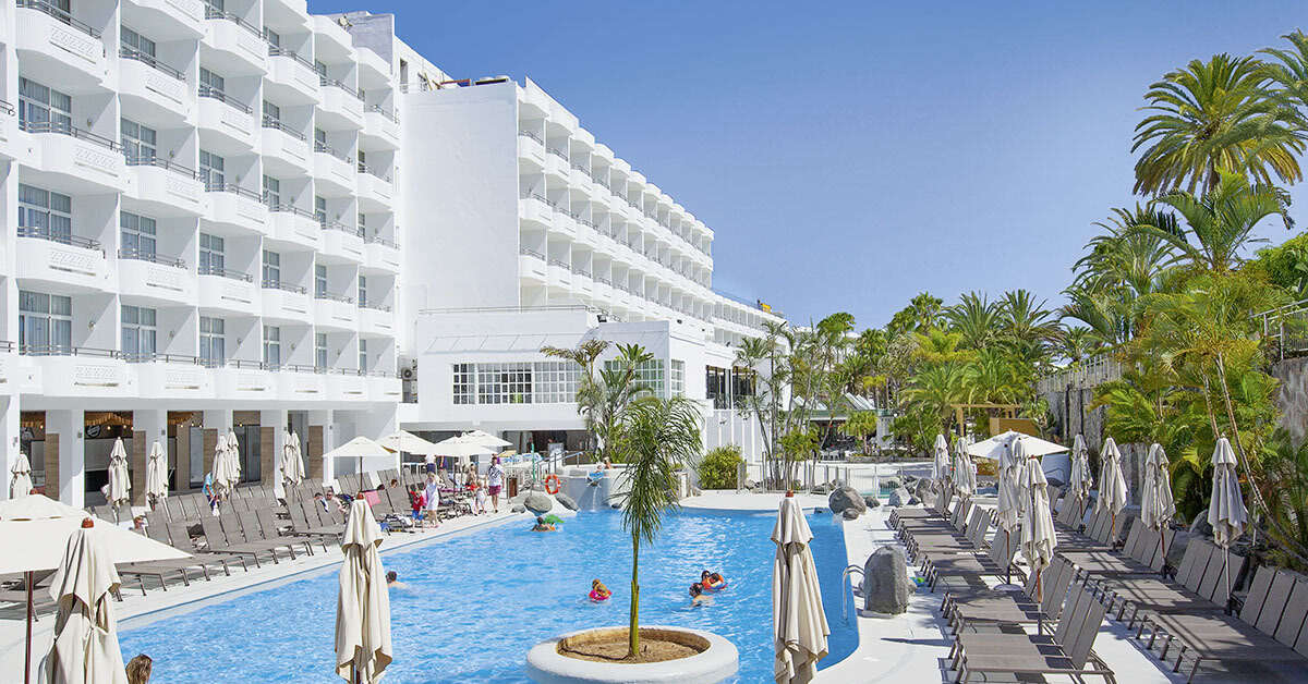 Een foto van het zwembad bij Abora Catarina by Lopesan Hotels