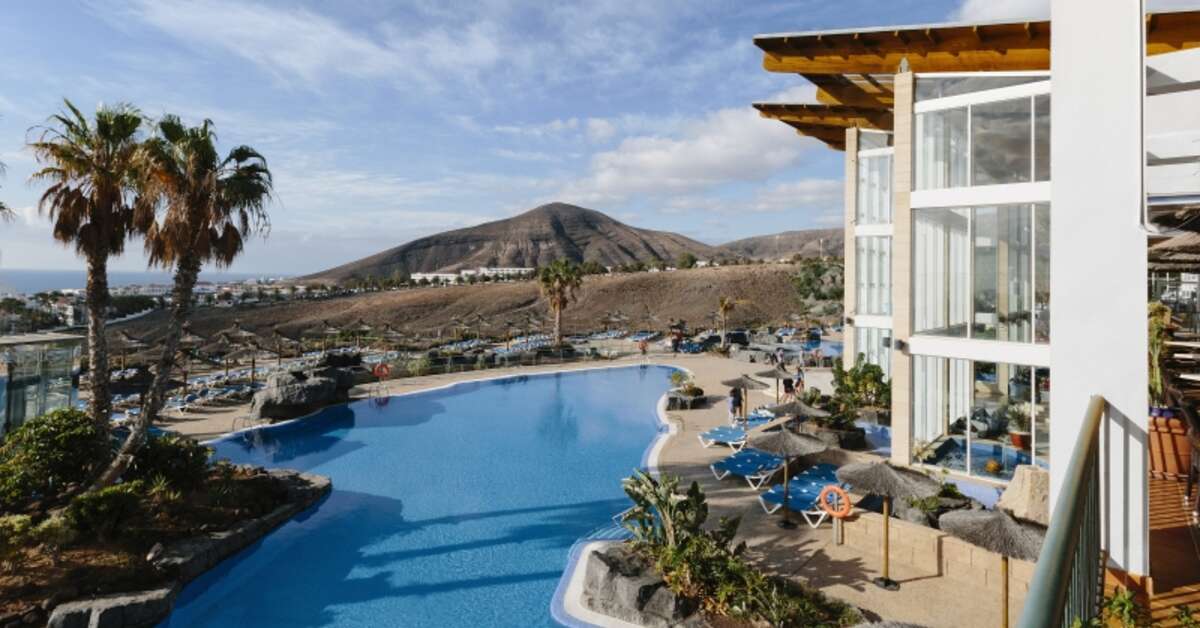 Een foto van het zwembad bij Alua Village Fuerteventura