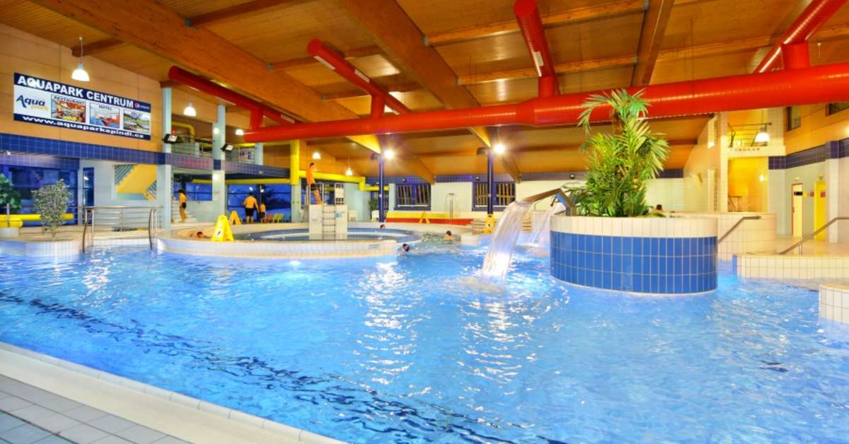 Een foto van het zwembad bij Resort Spindl
