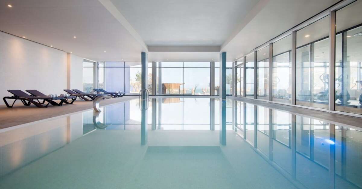 Een foto van het zwembad bij Hotel Baia Azul