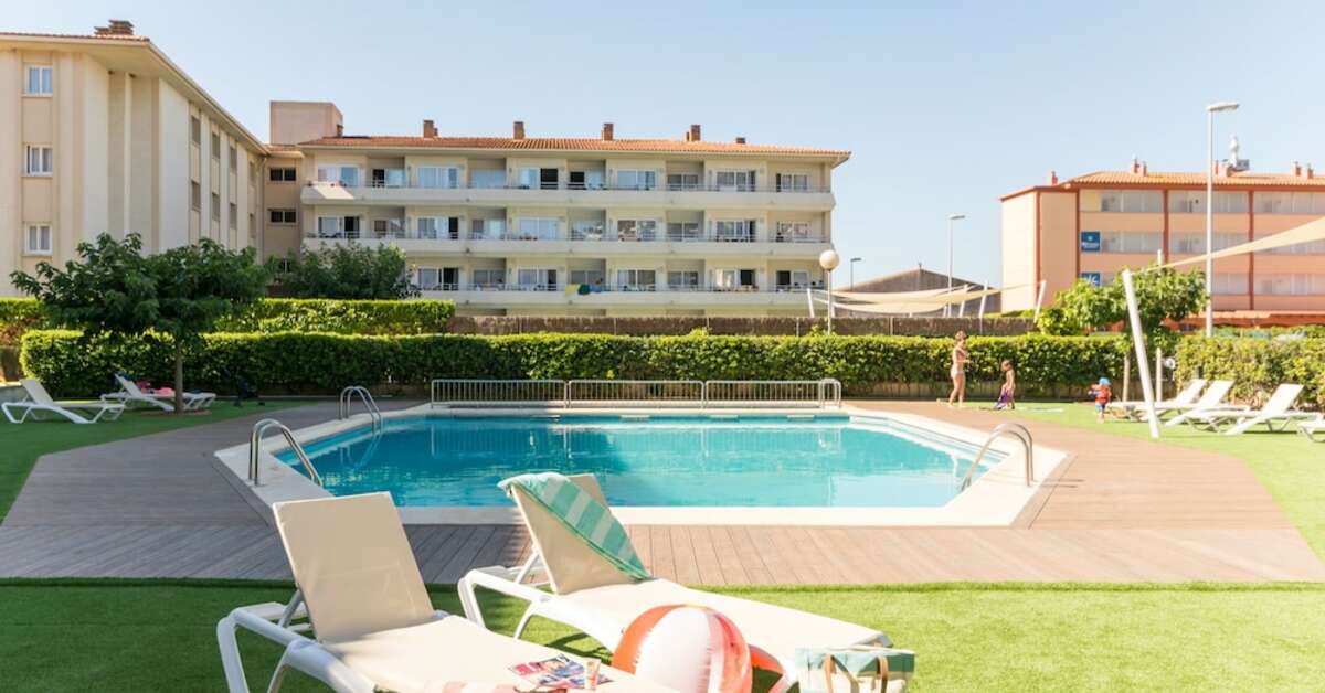 Een foto van het zwembad bij Pierre & Vacances Residence Estartit Playa