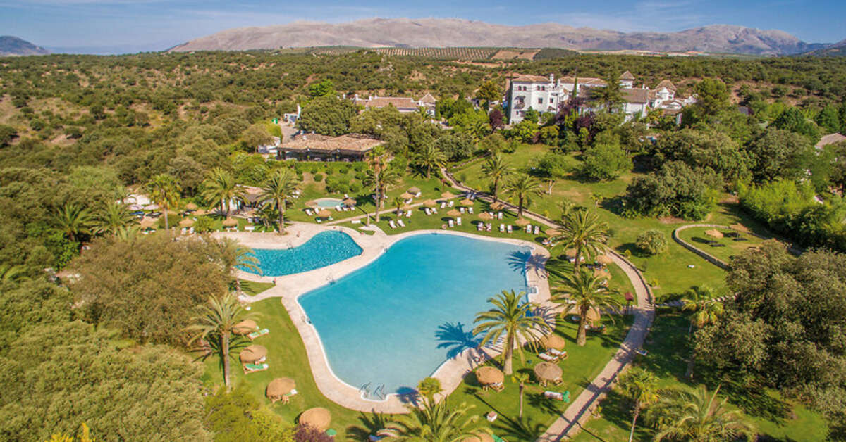 Een foto van een overzicht van La Bobadilla a Royal Hideaway Hotel