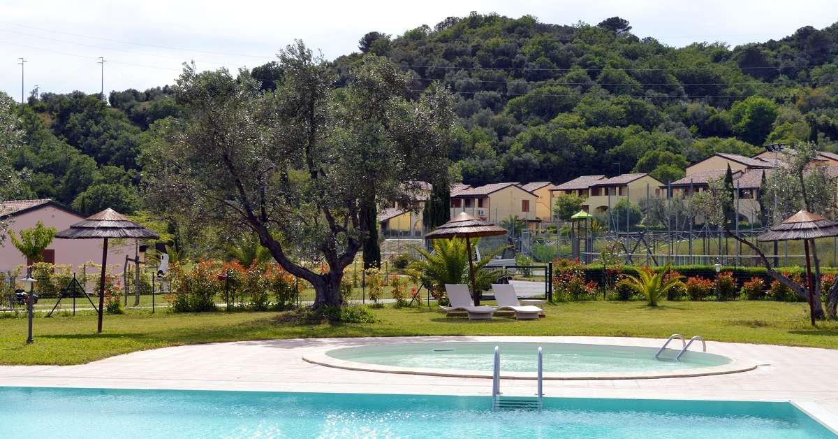 Een foto van het zwembad bij Appartementen Le Corti di Montepitti
