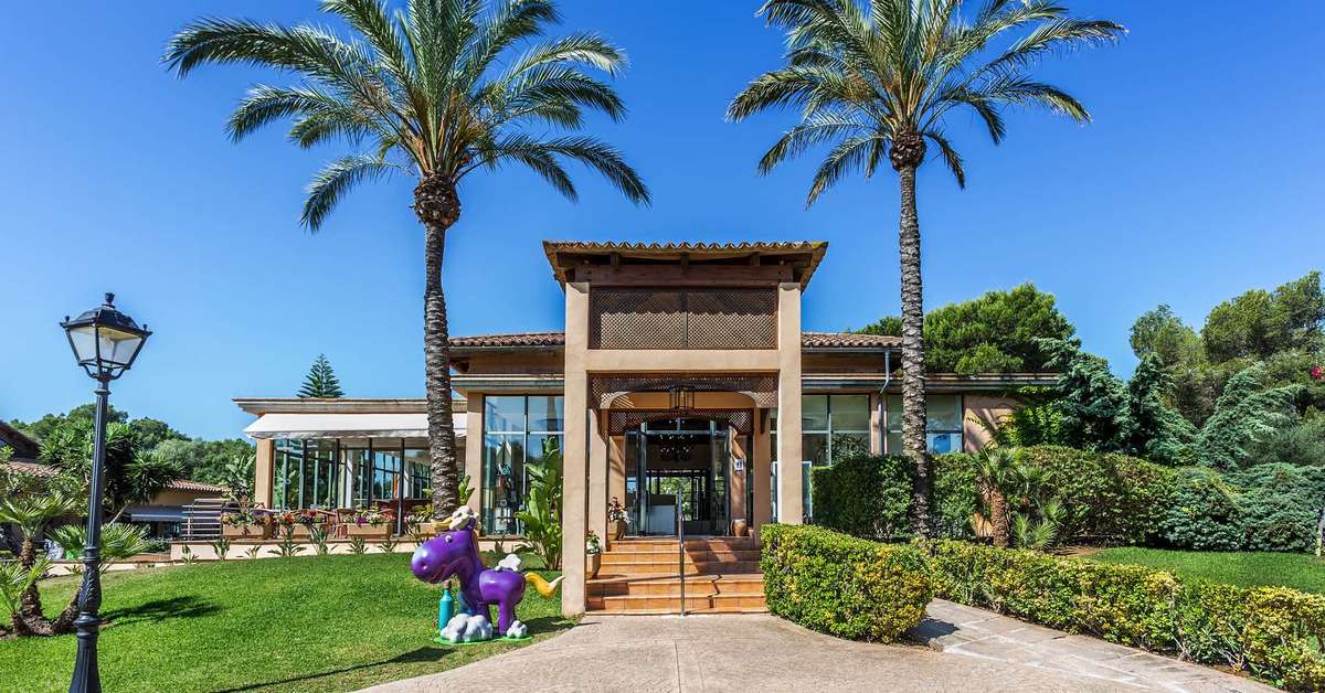 Ein Foto von der Außenansicht des Vell Mari Hotel & Resort
