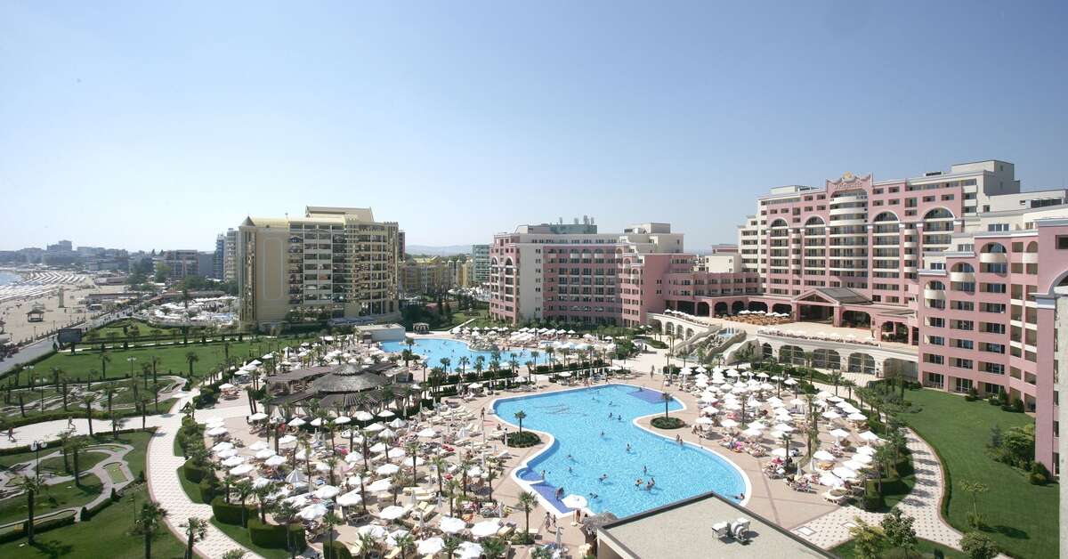 Een foto van een overzicht van DIT Majestic Beach Resort
