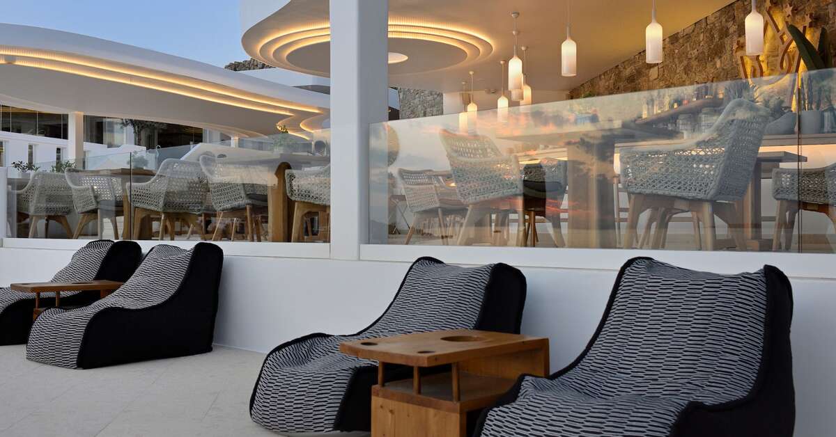 Een foto van het terras bij Anax Resort & Spa